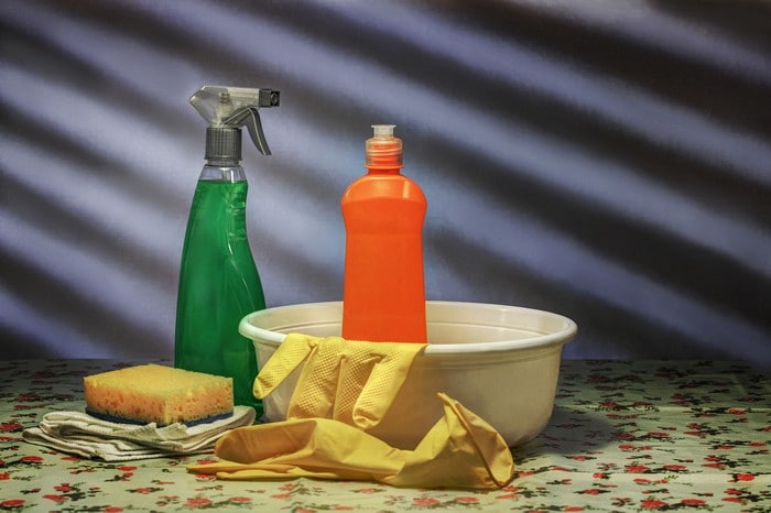 Smartphone Hygiene & Handy Reinigung: Schutz mit Desinfektionsmittel und Microfasertücher