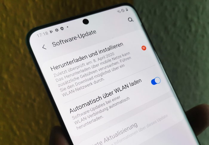 So überprüfst & installierst du Sicherheits-Updates auf deinem Samsung Smartphone