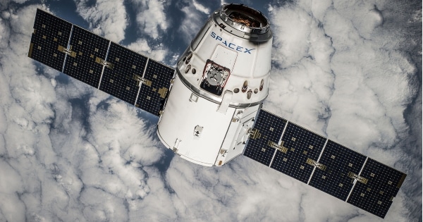 SpaceX Satellit