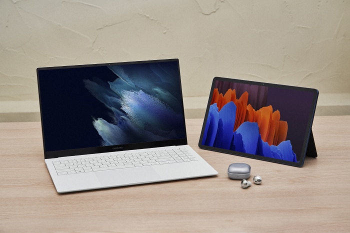 Samsung Galaxy Book Pro mit Galaxy Tab und Galaxy Buds Pro