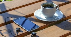 smartphone-und-kaffee