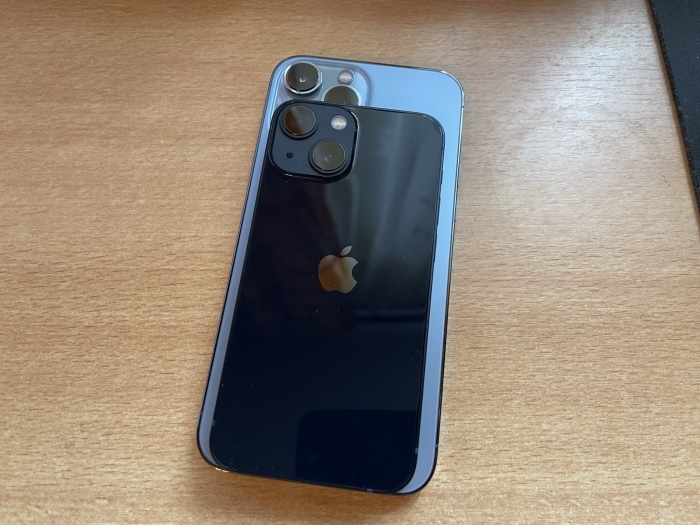 Größenunterschied: iPhone 13 mini vs. iPhone 13 Pro Max im Test