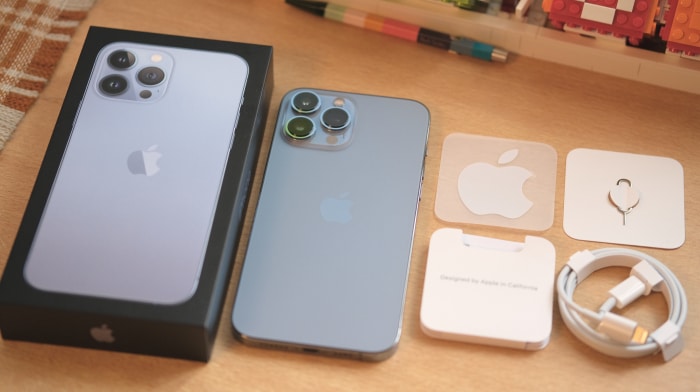 Apple iPhone 13 Pro Max im Test - Lieferumfang