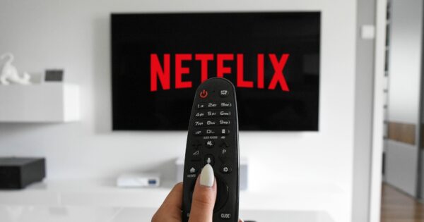 Netflix auf Smartphone News-Teaser