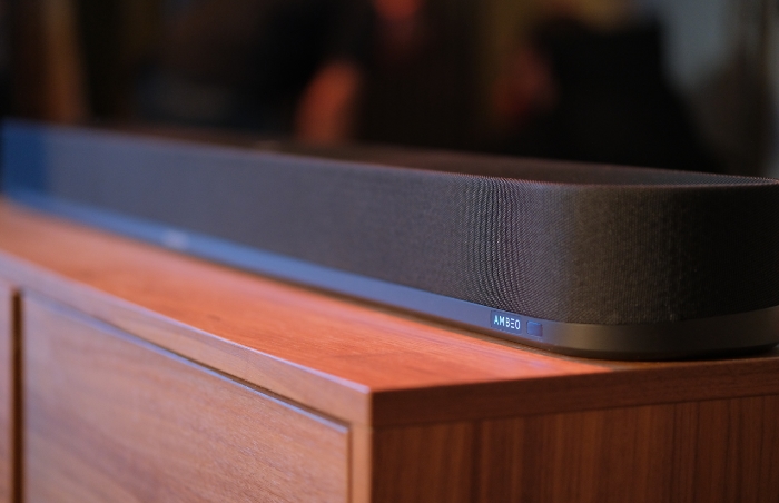 Sennheiser Ambeo Soundbar Plus - schräg