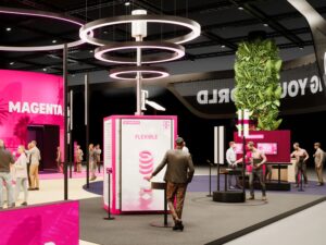 Exemplar eines mobilen Mobilfunkmasts auf einem Messestand der Telekom