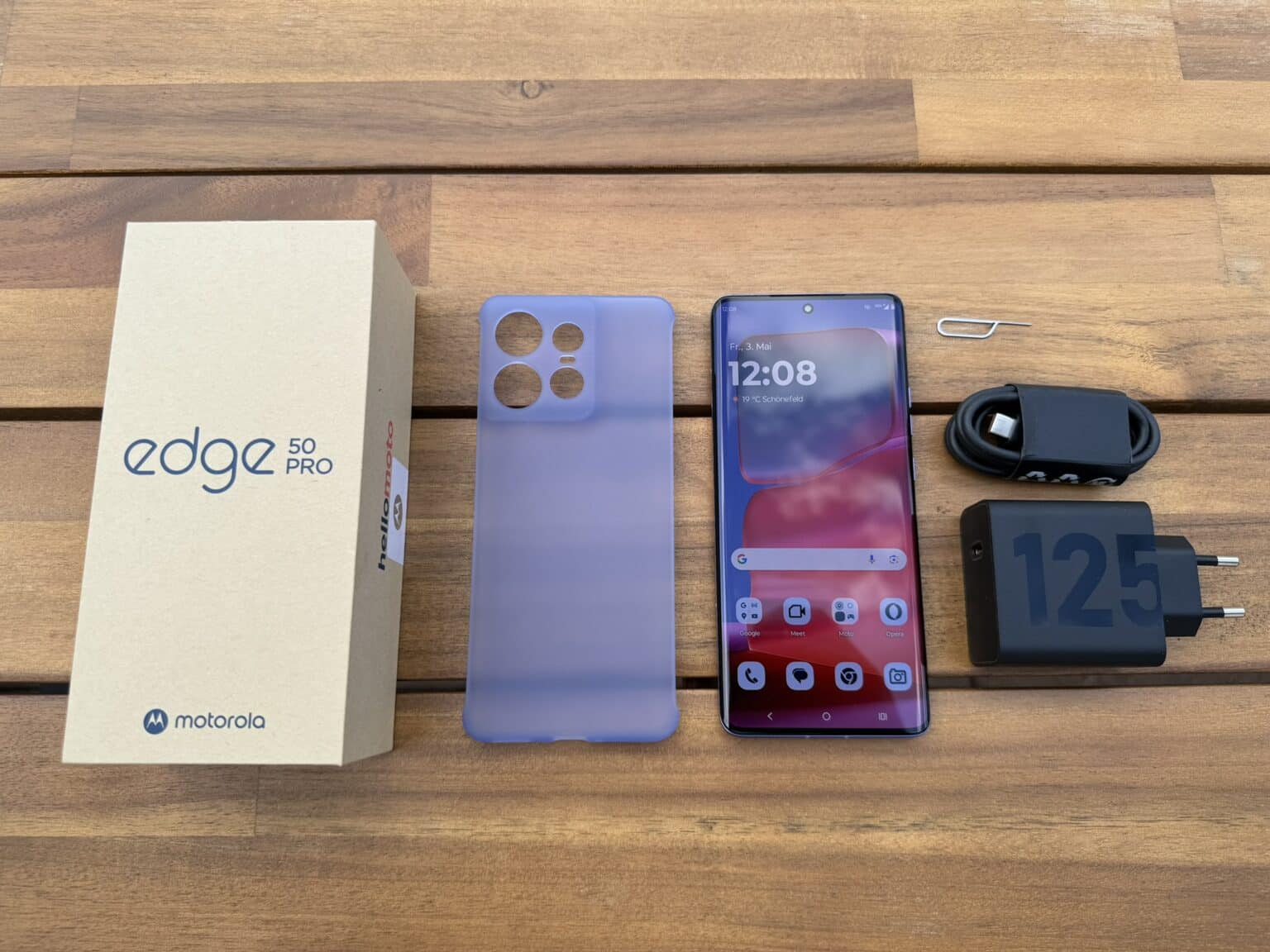 Motorola Edge 50 Pro - Lieferumfang