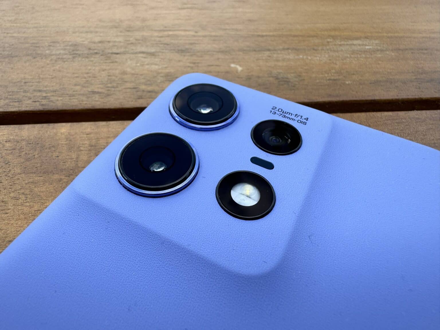 Motorola Edge 50 Pro mit Triple-Cam