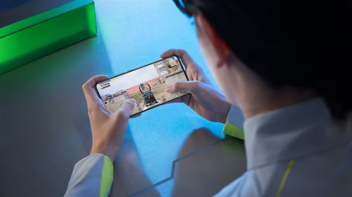 Xiaomi Poco F6 - Gaming - mit Vertrag in den Netzen von Telekom, Vodafone, o2 Telefónica und 1&1