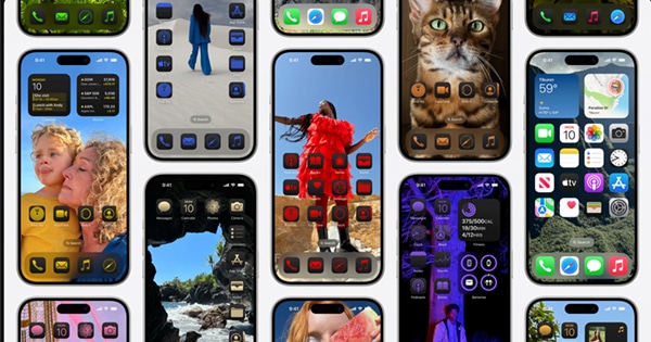 Ansichten von iOS 18 Bildschirmen, die freie App-Anordnung und die dunkle Farbe von Icons im neuen Dark Mode zeigen