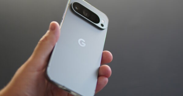 Google Pixel 9 Pro - Header