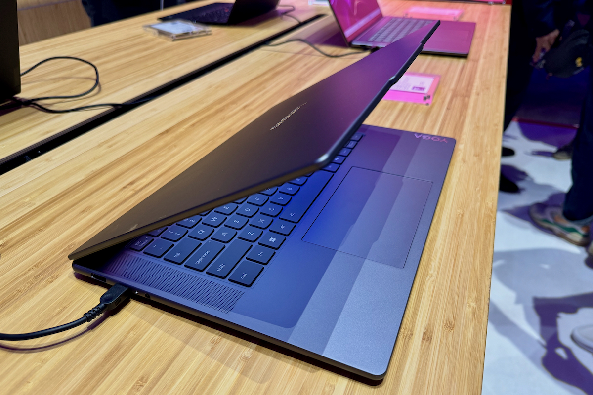 Lenovo Yoga Slim 7i Gen 9 Aura Edition