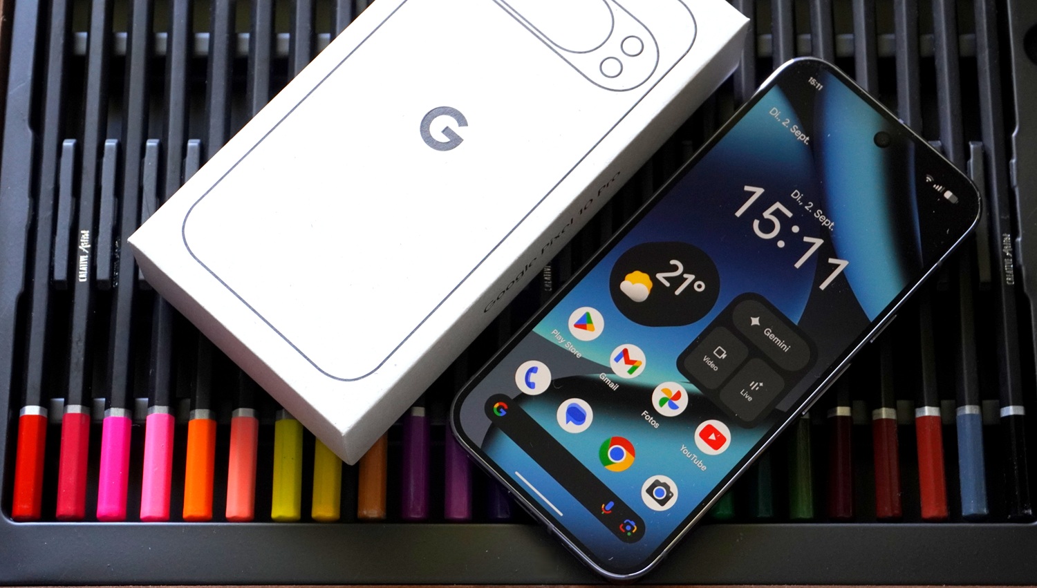 Smartphone mit Verpackung