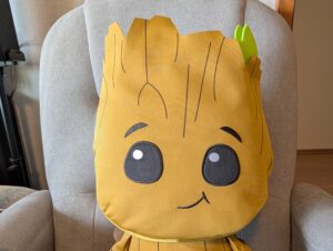 Groot mit Fünffach-Zoom