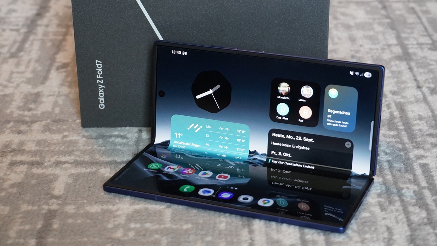 Biegsame Anzeige mit viel Fläche