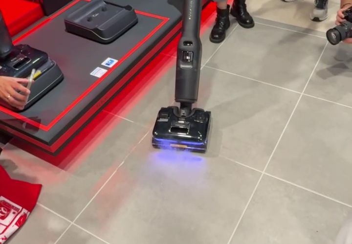 IFA 2025: Roborock F25 Ultra