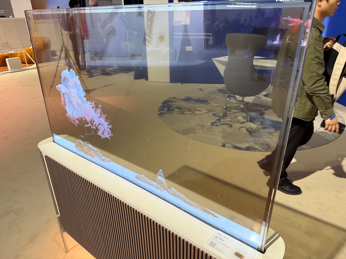 TCL Art Sonic - transparenter Lifestyle-TV von TCL auf der IFA 2025