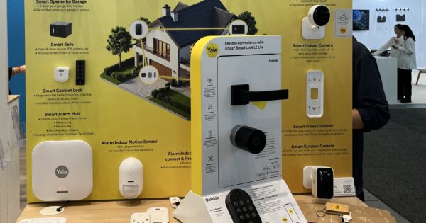 Aufgebautes Linus L2 mit Optionen am Stand.