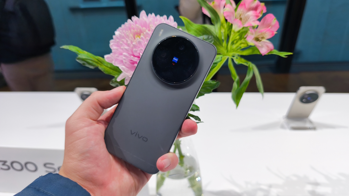 vivo X300 im Hands-on und mit Vertrag in den Netzen von Telekom, Vodafone, O₂ Telefónica und 1&1