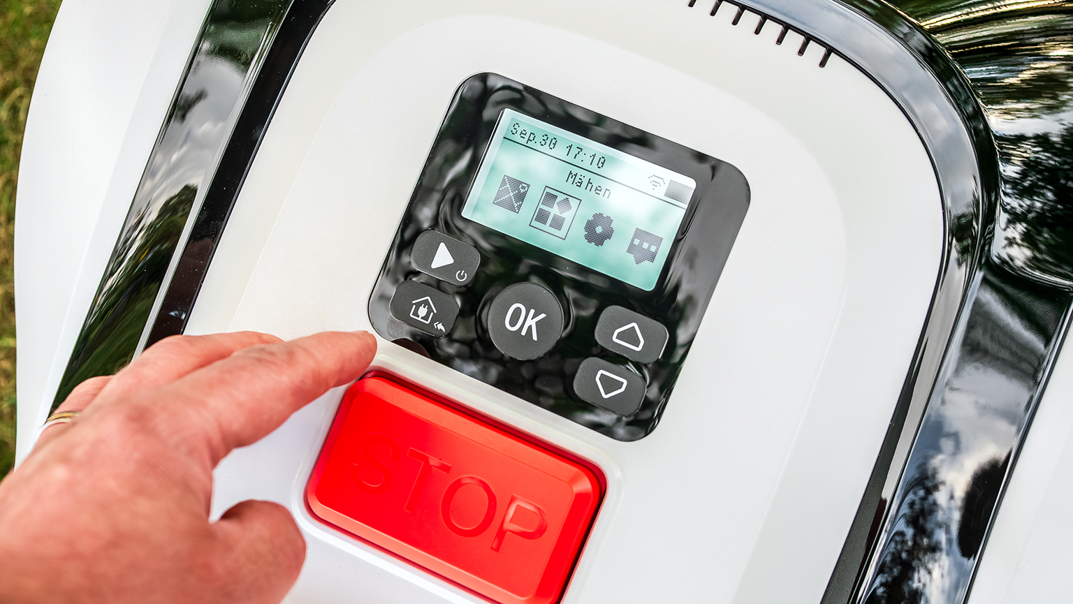 Bedienpanel des RoboUP Racoon 2 SE