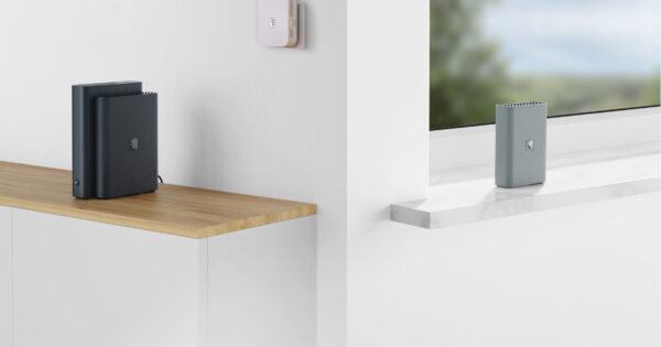 Router und die zwei Repeater in einem Wohnungs-Setting aufgebaut.