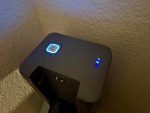 Narwal V40 Station – geschlossenes Batteriefach