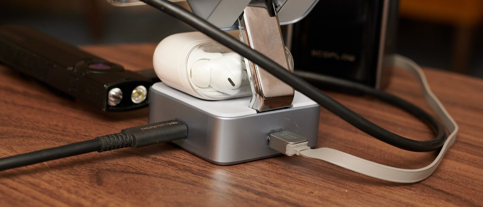 Nahaufnahme auf den Klappmechanismus.