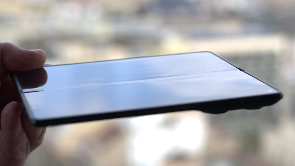 Motorola Razr Fold im Hands-on: Crease