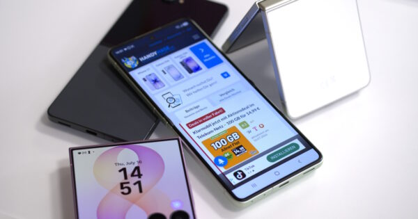 Samsung Galaxy Z Flip 8 im Hands-on Header