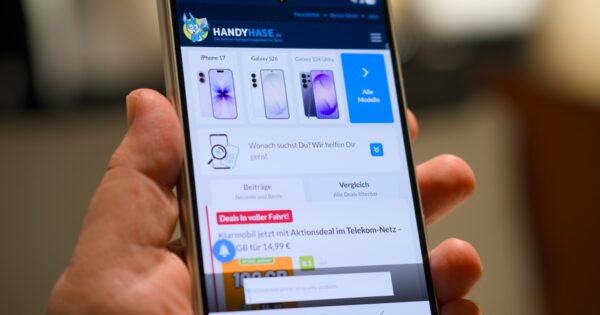 Samsung Galaxy Z Fold 8 im Hands-on – Frontbildschirm