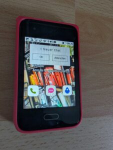 Xplora One: Neue Nachrichten werden groß auf dem Display angezeigt